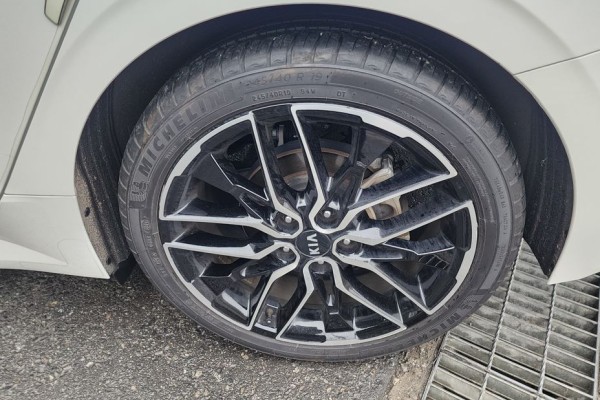 2021 Kia K5 с пробегом 125 638 км