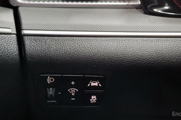 2021 Kia K5 с пробегом 95 000 км