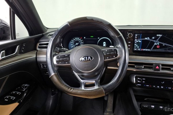 2021 Kia K5 с пробегом 83 775 км