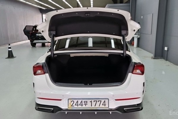 2021 Kia K5 с пробегом 95 000 км