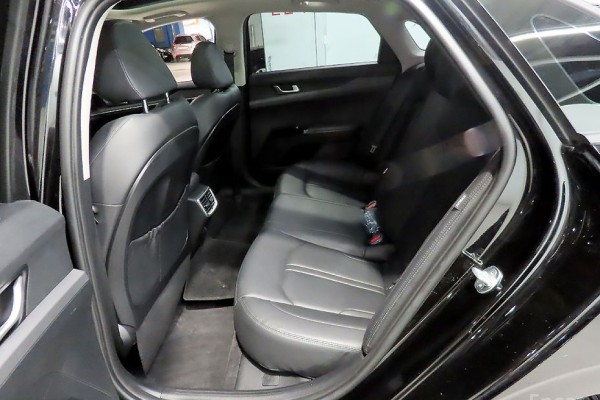 2021 Kia K5 с пробегом 93 436 км