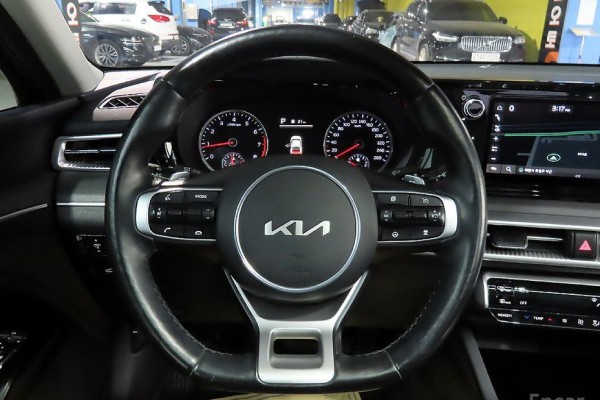 2021 Kia K5 с пробегом 93 436 км