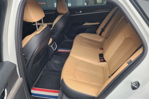 2021 Kia K5 с пробегом 125 638 км