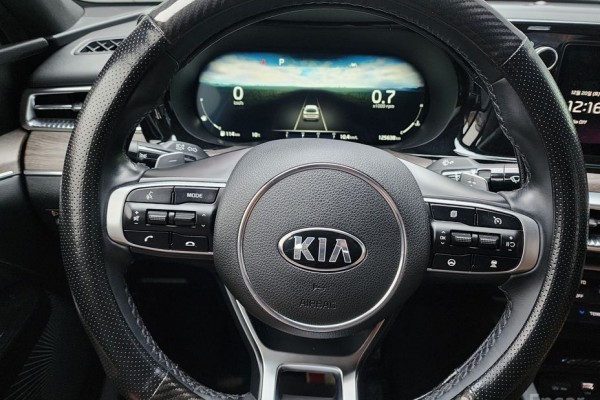 2021 Kia K5 с пробегом 125 638 км