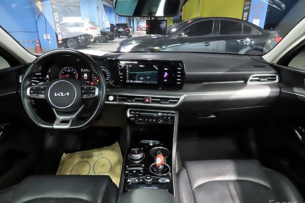 2021 Kia K5 с пробегом 93 436 км