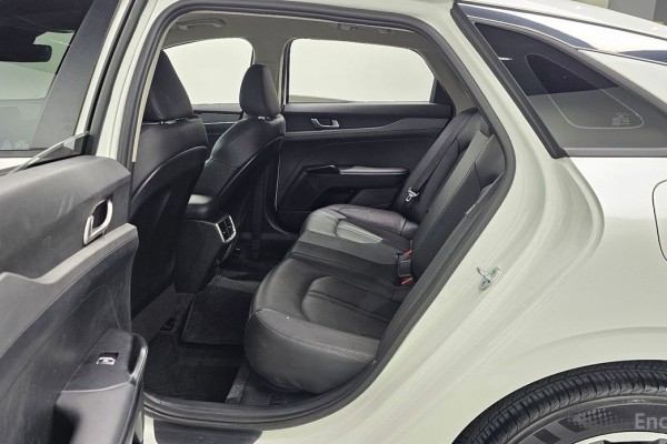 2022 Kia K5 с пробегом 47 552 км