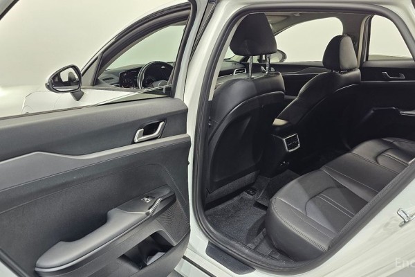 2022 Kia K5 с пробегом 74 232 км