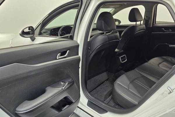 2022 Kia K5 с пробегом 61 684 км