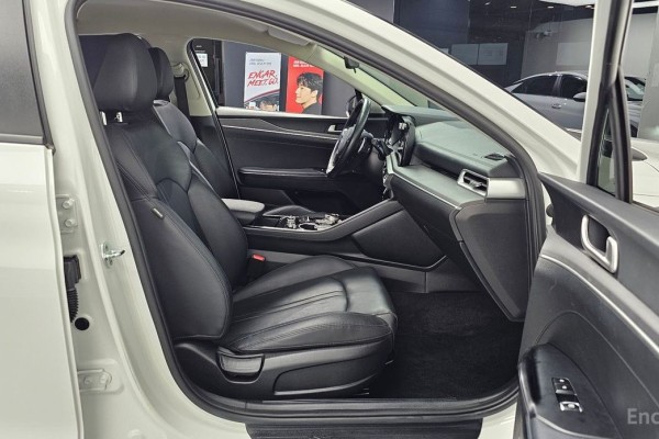 2022 Kia K5 с пробегом 76 613 км