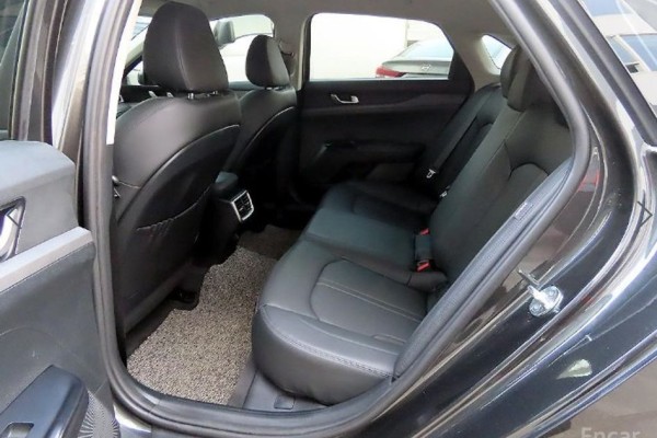 2022 Kia K5 с пробегом 32 651 км