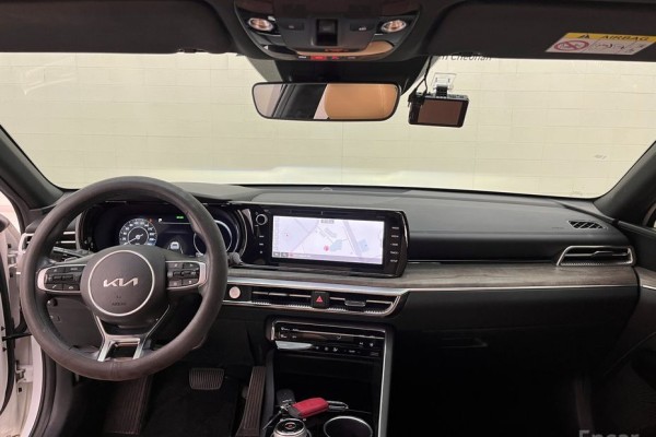 2022 Kia K5 с пробегом 93 771 км