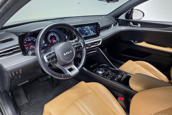 2022 Kia K5 с пробегом 47 352 км