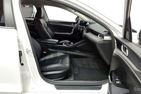 2022 Kia K5 с пробегом 76 253 км