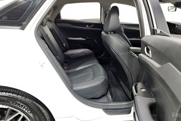 2022 Kia K5 с пробегом 76 253 км