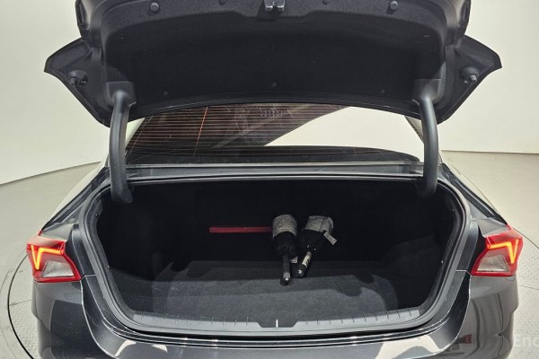 2022 Kia K5 с пробегом 42 841 км