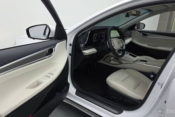 2022 Hyundai Grandeur с пробегом 112 952 км