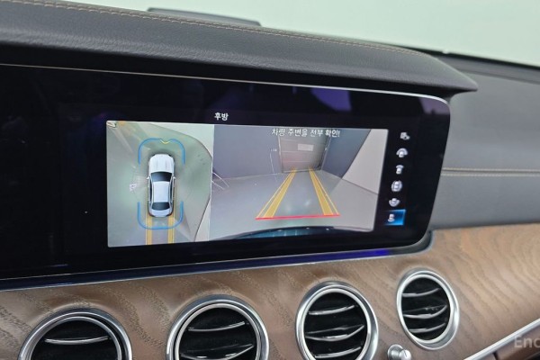 2021 Mercedes-Benz E-Класс с пробегом 121 704 км