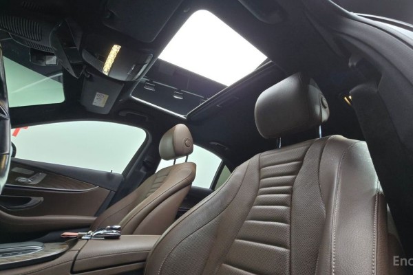 2021 Mercedes-Benz E-Класс с пробегом 121 704 км