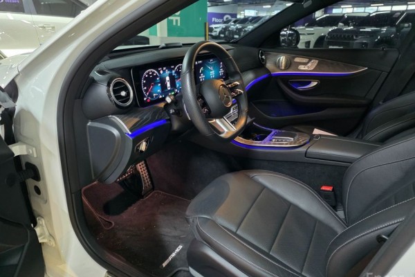 2022 Mercedes-Benz E-Класс с пробегом 46 679 км