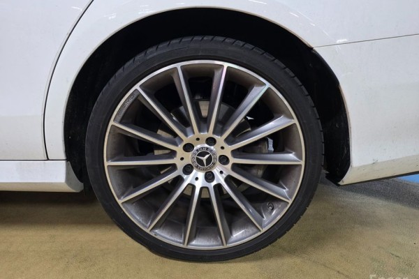 2022 Mercedes-Benz E-Класс с пробегом 46 679 км