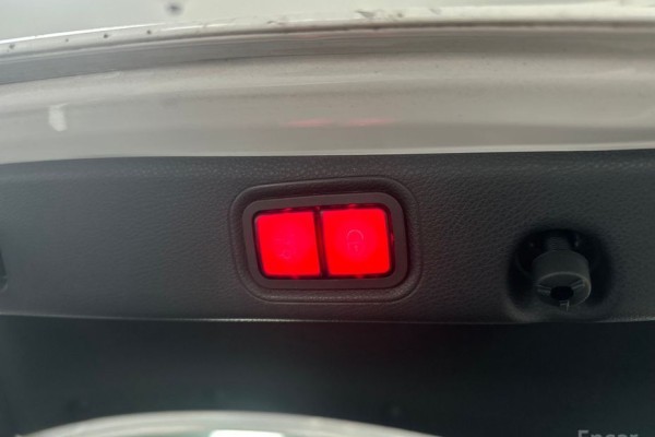 2022 Mercedes-Benz E-Класс с пробегом 90 579 км