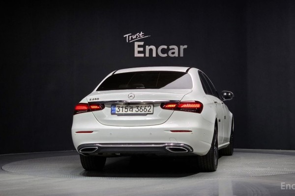 2022 Mercedes-Benz E-Класс с пробегом 62 753 км