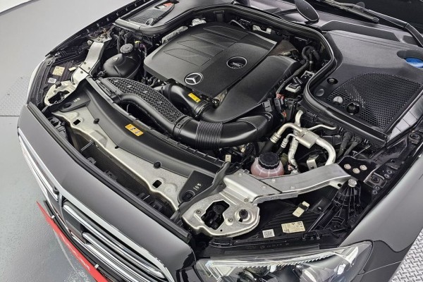 2022 Mercedes-Benz E-Класс с пробегом 110 718 км