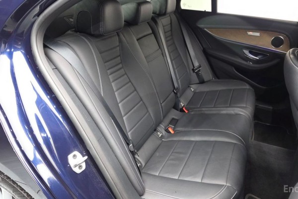 2021 Mercedes-Benz E-Класс с пробегом 40 591 км