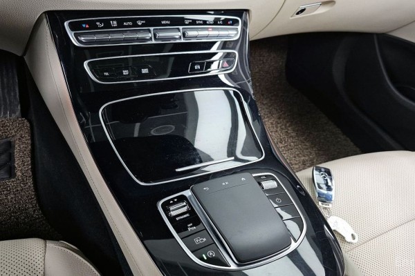 2022 Mercedes-Benz E-Класс с пробегом 62 753 км