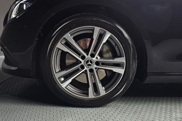 2022 Mercedes-Benz E-Класс с пробегом 40 269 км