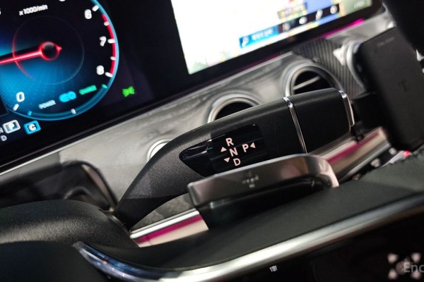 2022 Mercedes-Benz E-Класс с пробегом 40 269 км