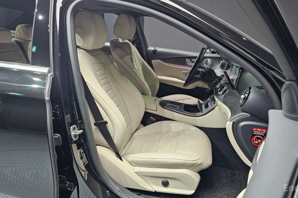 2022 Mercedes-Benz E-Класс с пробегом 40 269 км