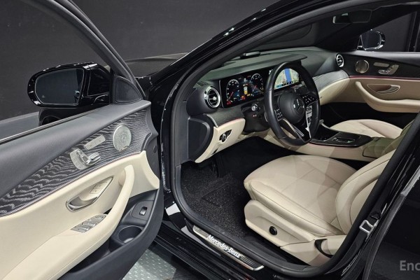 2022 Mercedes-Benz E-Класс с пробегом 40 269 км