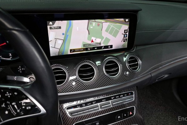 2021 Mercedes-Benz E-Класс с пробегом 52 427 км