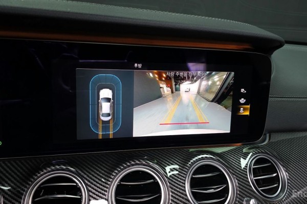 2021 Mercedes-Benz E-Класс с пробегом 52 427 км