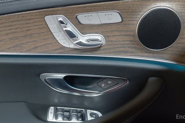 2022 Mercedes-Benz E-Класс с пробегом 61 620 км