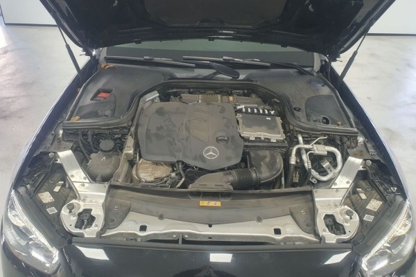 2021 Mercedes-Benz E-Класс с пробегом 67 527 км