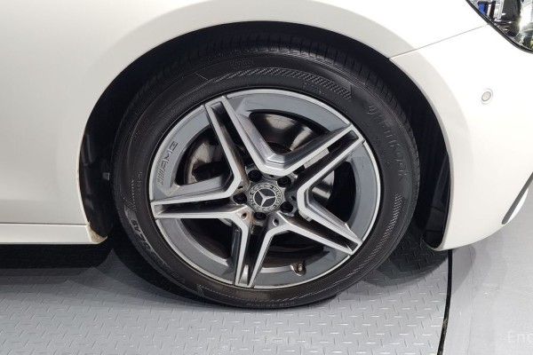 2022 Mercedes-Benz E-Класс с пробегом 51 135 км