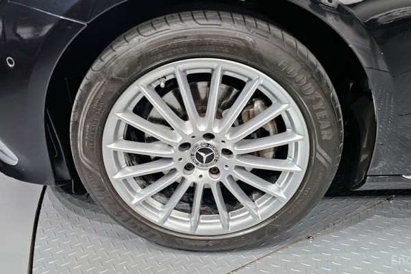 2022 Mercedes-Benz E-Класс с пробегом 41 562 км