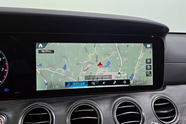 2022 Mercedes-Benz E-Класс с пробегом 62 402 км