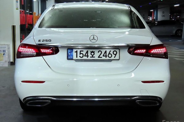 2022 Mercedes-Benz E-Класс с пробегом 49 101 км