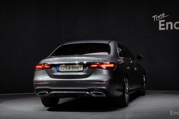 2021 Mercedes-Benz E-Класс с пробегом 46 259 км