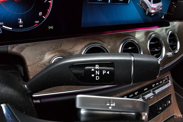 2022 Mercedes-Benz E-Класс с пробегом 41 562 км