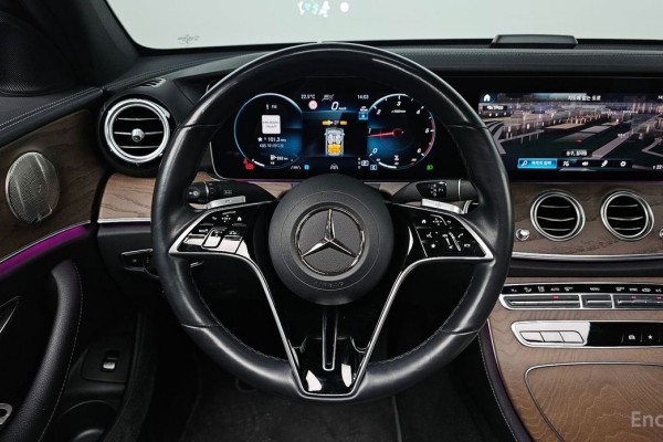 2022 Mercedes-Benz E-Класс с пробегом 83 682 км