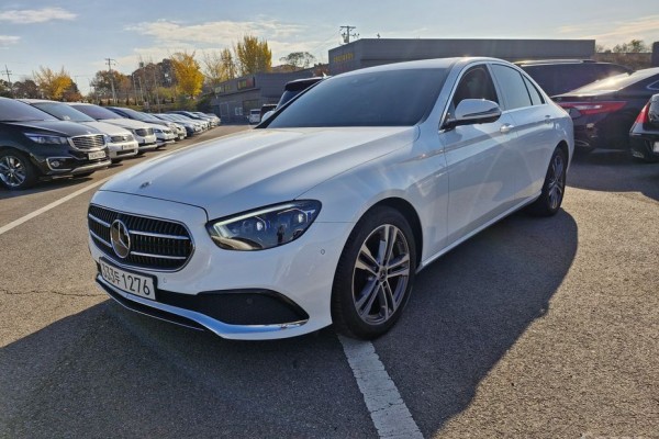 2022 Mercedes-Benz E-Класс с пробегом 70 108 км