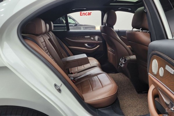 2021 Mercedes-Benz E-Класс с пробегом 78 834 км