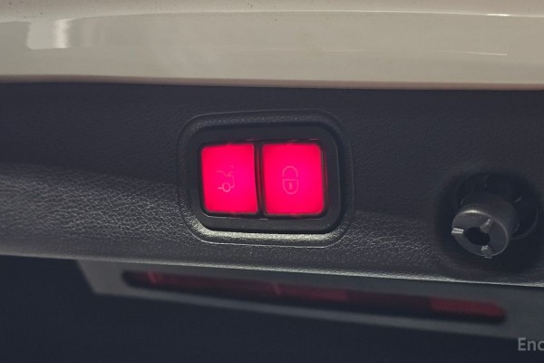 2022 Mercedes-Benz E-Класс с пробегом 83 682 км