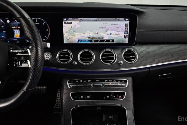 2021 Mercedes-Benz E-Класс с пробегом 46 259 км