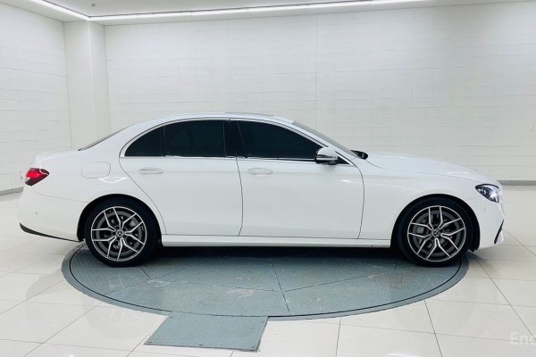 2021 Mercedes-Benz E-Класс с пробегом 45 054 км