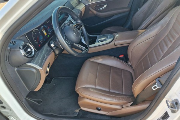 2022 Mercedes-Benz E-Класс с пробегом 70 108 км